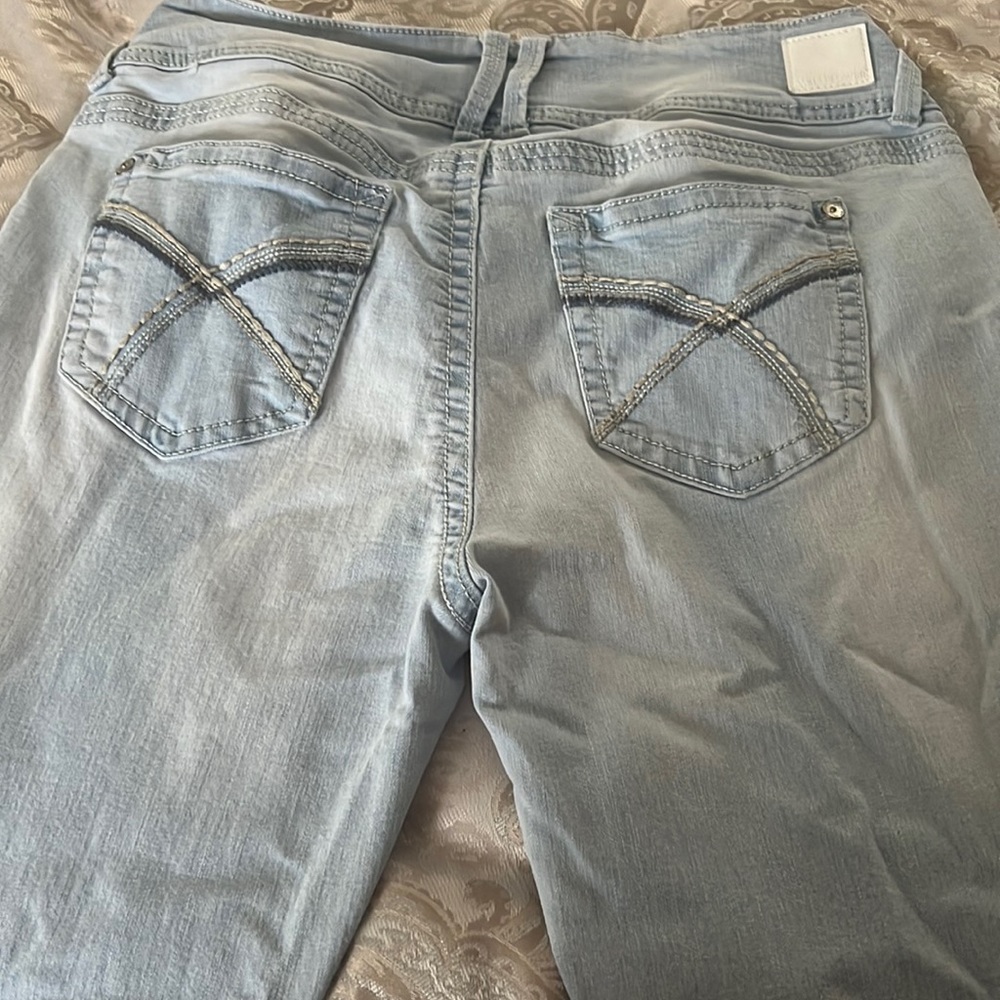 Jeans size 9 curvy fit